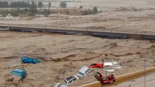 You Won't Believe This Desert Miracle!! Scary flash floods and crazy storm hits Jazan, Saudi Arabia