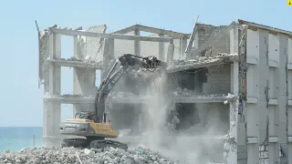 Демонтаж недостроенного курортного комплекса в п. Прибрежное