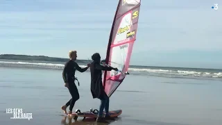 Kamini fait du windsurf à Wissant avec Jules Denel