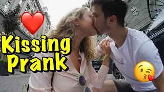 Kissing Prank: ПОЦЕЛУЙ С НЕЗНАКОМКОЙ | РАЗВОД НА ПОЦЕЛУЙ #39