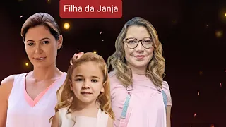 Michelle Bolsonaro foi visitar a filha adotiva de Janja