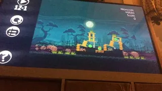 Angry birds seasons Halloween theme with ham’oween ambient