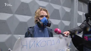 "Не молчите". У здания СК в Москве задержаны активисты и адвокаты