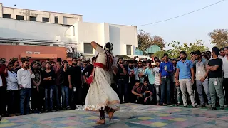 girl bs boy dance competition Utkarsh 2k19 solo dance bbd Lucknow