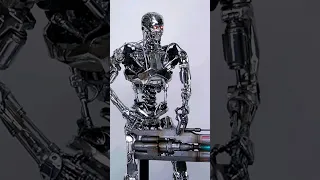 Hot Toys Terminator Genisys T-800 Endoskeleton