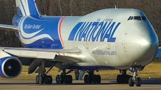 BLUE BOEING 747 DEPARTURE - B747 LONG TAKEOFF RUN (4K)