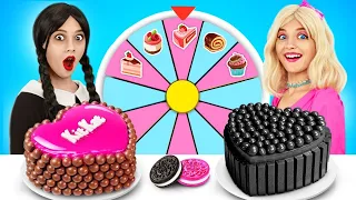 Desafío Decoración de Pasteles Barbie vs Wednesday | Batalla de Color Rosa vs Negro por Yummy Jelly