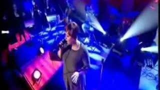 adele - chasing pavements [live]