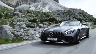 2017 Mercedes-AMG GT C Roadster Trailer