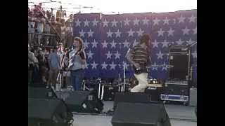 Alabama - Tennessee River (Live at Farm Aid 1986)