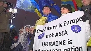 Kyiv protesters urge Ukraine to sign EU deal