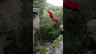 Шакуранский водопад. Прыжки со скалы (Rope Jumping, Abkhazia)