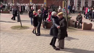 Весеннее ТАНГО с оркестром маэстро Валерия Коваля!