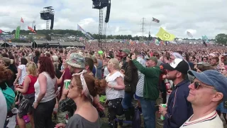 Barry Gibb - Staying alive at Glastonbury 2017