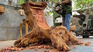 Unexpectedly, This Guy Made A Chair From An Old Tree Stump With A Strange Shape