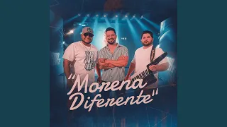 Morena Diferente (feat. Os Barões Da Pisadinha)
