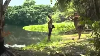 OMG!girl eaten by crocodile