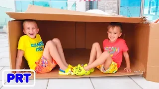 Vlad e Nikita Playhouse na piscina