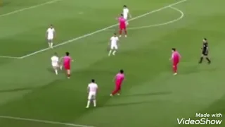 السوري عبد الرحمن ويس يتلاعب بنجوم كوريا