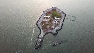 NYC butiful Sunday morning and a fly by Swinburne Island exploration.