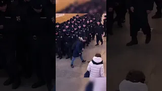 Выронил ствол в метро