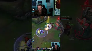 Throwing Nasus a dogbone🦴🍗