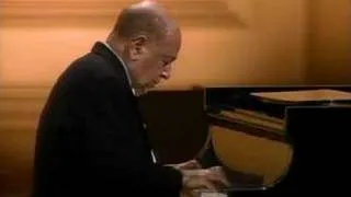 Shura Cherkassky plays Hofmann