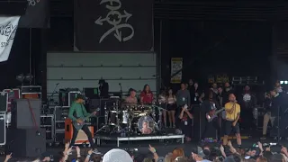 Issues  Coma  Warped Tour 2018