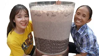 Bà Tân Vlog - Làm Cốc Trà Sữa Socola Trân Châu Đường Đen Siêu To Khổng Lồ 50 Lít