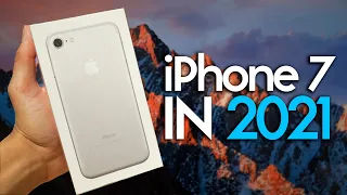 iPhone 7 Unboxing in 2021