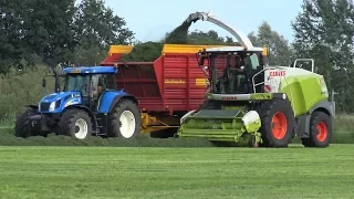 Gras hakselen door loonbedrijf de Weer met Claas Jaguar 940 & New Hollands (2017)