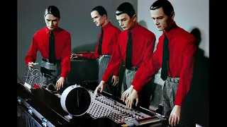 Kraftwerk - the Robots (Live in 1981)