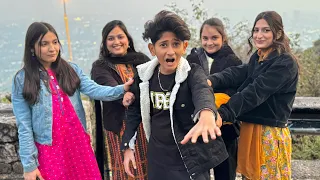 Cute Girls Mil Gyi Mountain Mein!😍