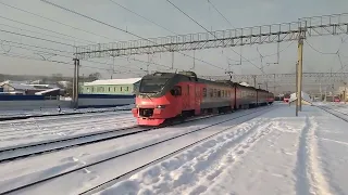 Электропоезд Новокузнецк Мундыбаш с приветливой локомотивной бригадой время 12 . 24