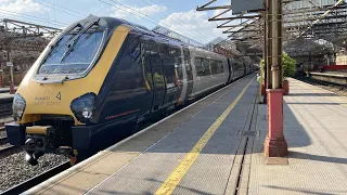 Trains at Crewe railway station (5/6/21)