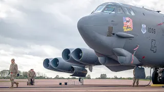 The Reason Why This Monstrous US B-52 Bomber Needs 8 Engines To Take Off