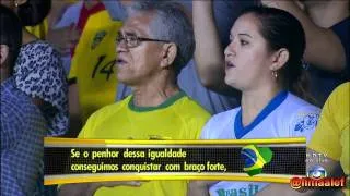 Torcida emociona ao cantar o hino do Brasil - 28/09/2011  HD