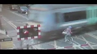 Action to cut level crossing deaths