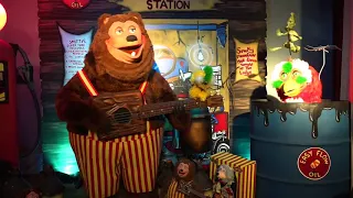 Rock-afire Explosion ** The 12 Days of XMAS ** Sponsored By Kenny R