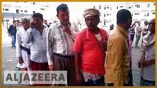 🇾🇪 Yemen war: Hodeidah residents escape south to Sanaa | Al Jazeera English