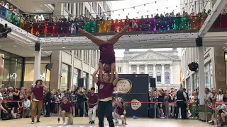 Mall of Berlin tanzt - Crazy Breakdance Show - Floor LegendZ