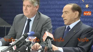 La gaffe di Berlusconi a Bruxelles: "Ho fatto entrare la Russia nella NATO"
