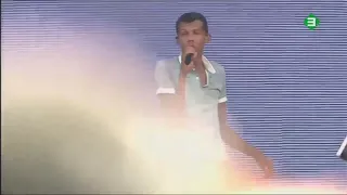 STROMAE - Formidable  [ PINKPOP'14 ]