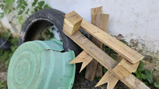 Beautiful idea with old tire, broken bowl and garden pallets #diy