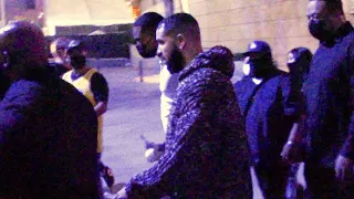 Drake Lets Down His Young Fans By Refusing Autographs