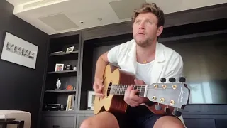 Niall Horan - Black And White (Acoustic)