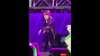 JAEHYUN fancam 'Love On The Floor' :  220702 [NCT 127 2ND TOUR 'NEO CITY : Singapore - THE LINK'