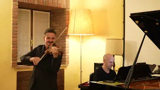 Jo Knümann: Rumänisch "1727 Guarneri del Gesù" violin