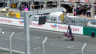 24h motos 2024 show mécanique duke acrobatie le mans circuit bugatti