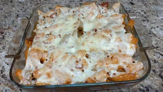 MACARRONES AL HORNO con tomate y queso